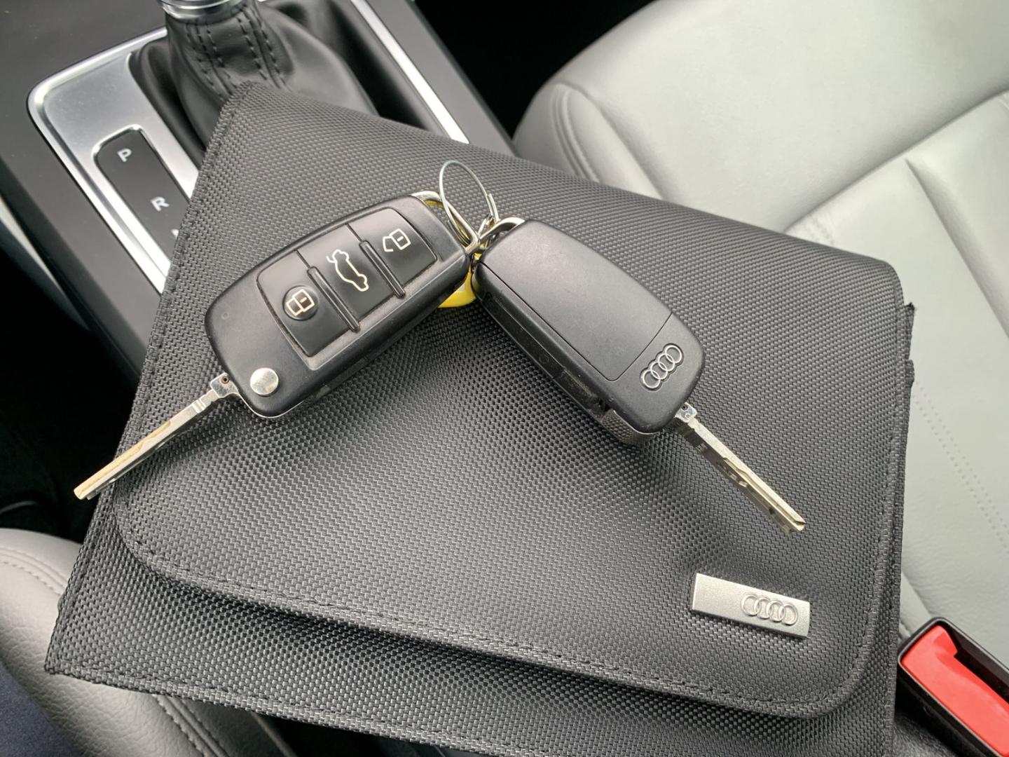 Audi Q2 quattro sport El. Panodach Navi Leder Digital