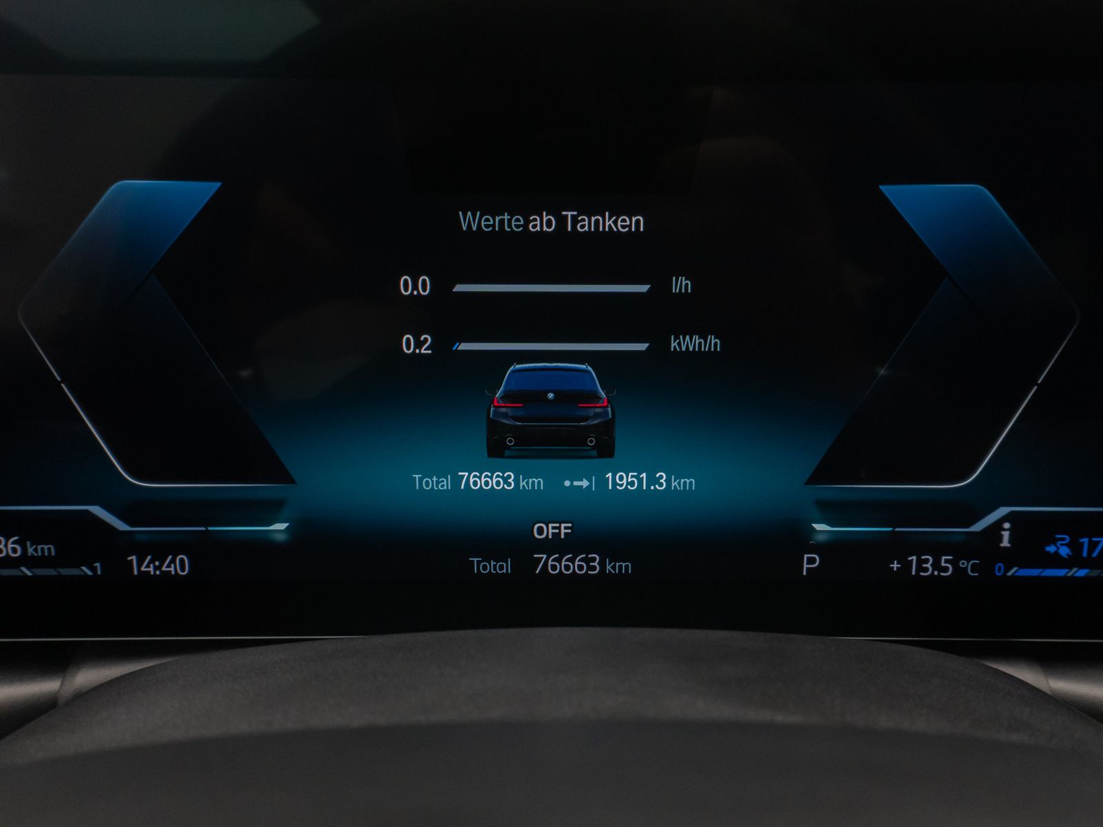 Fahrzeugabbildung BMW 330e xD M Sport Pro Kamera HUD DAB H/K Stop&Go