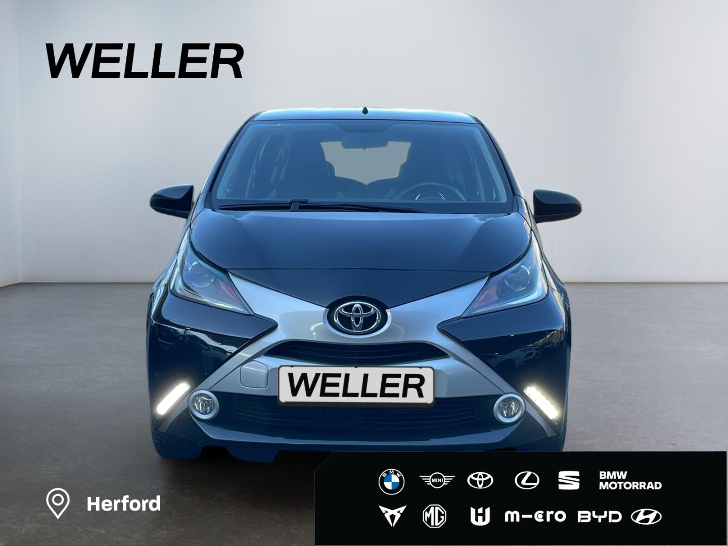 Toyota Aygo x-play touch *Kamera*BT*Color*LMF*Bordcomp*