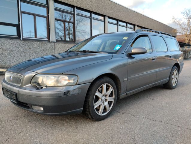 Volvo V70 Kombi 2.4