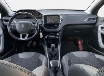 Peugeot 2008 - 8