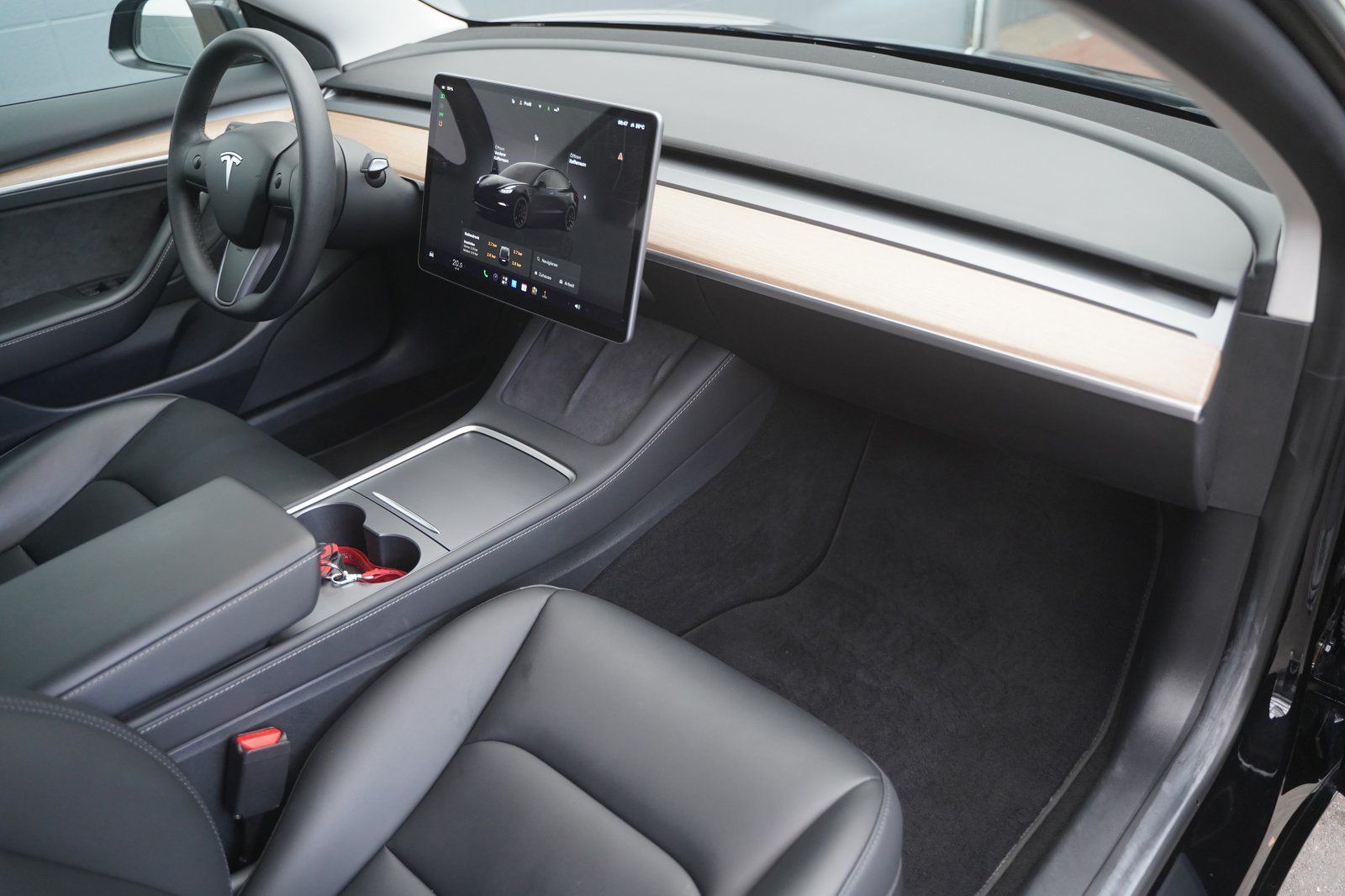 Tesla Model 3 Performance 1. Hand foto 17