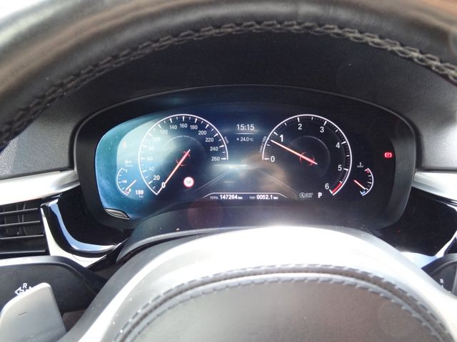 Fahrzeugabbildung BMW 530d xDrive M Sport/Virtual/Kam/Navi/Leder/