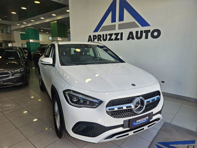 MERCEDES-BENZ MERCEDES-BENZ GLA 200 d Automatic 4Matic Sport