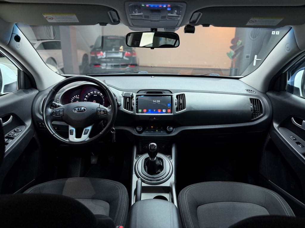 KIA Sportage Attract 2WD*KLIMA*KAMERA*SHZ*NAVI*TOP KIA Sportage Attract 2WD*KLIMA*KAMERA*SHZ*NAVI*TOP