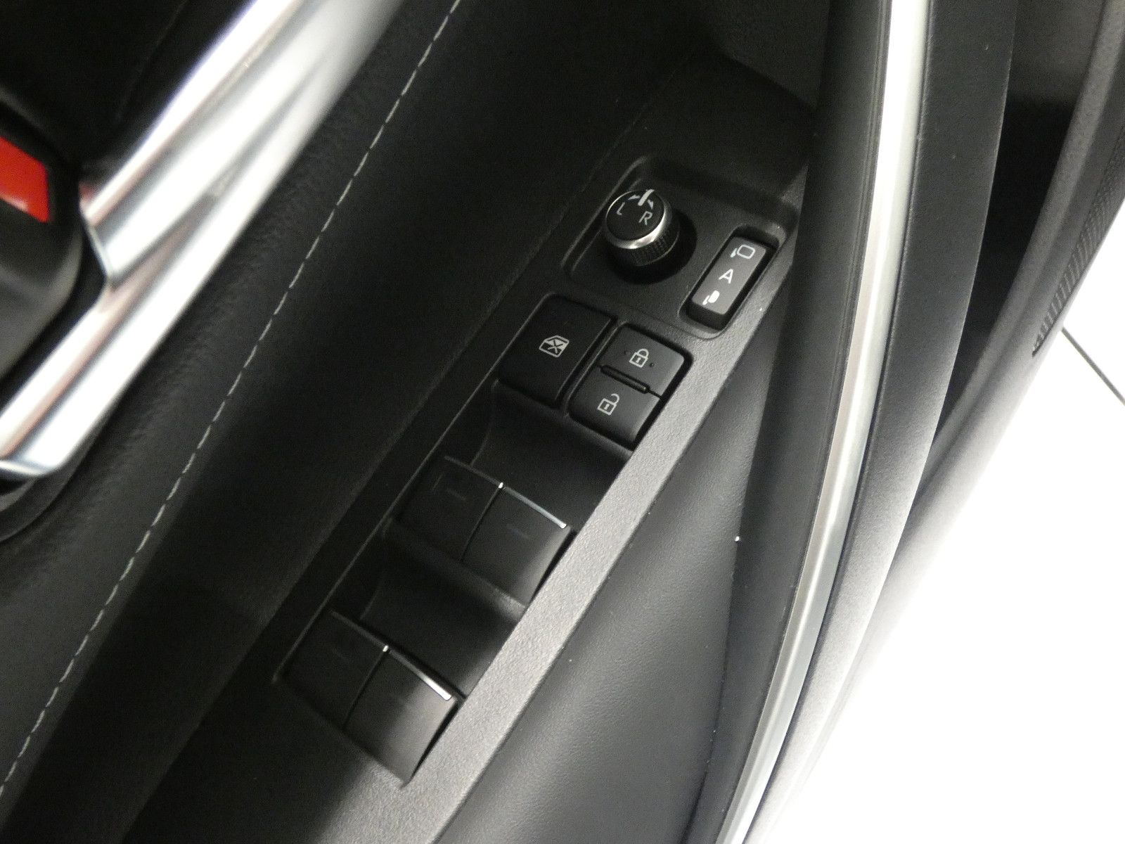 Suzuki Swace - Bild 13