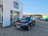 Volkswagen Touareg Elegance R-Line AHK Luft Kamera - Volkswagen Touareg: Luftfederung