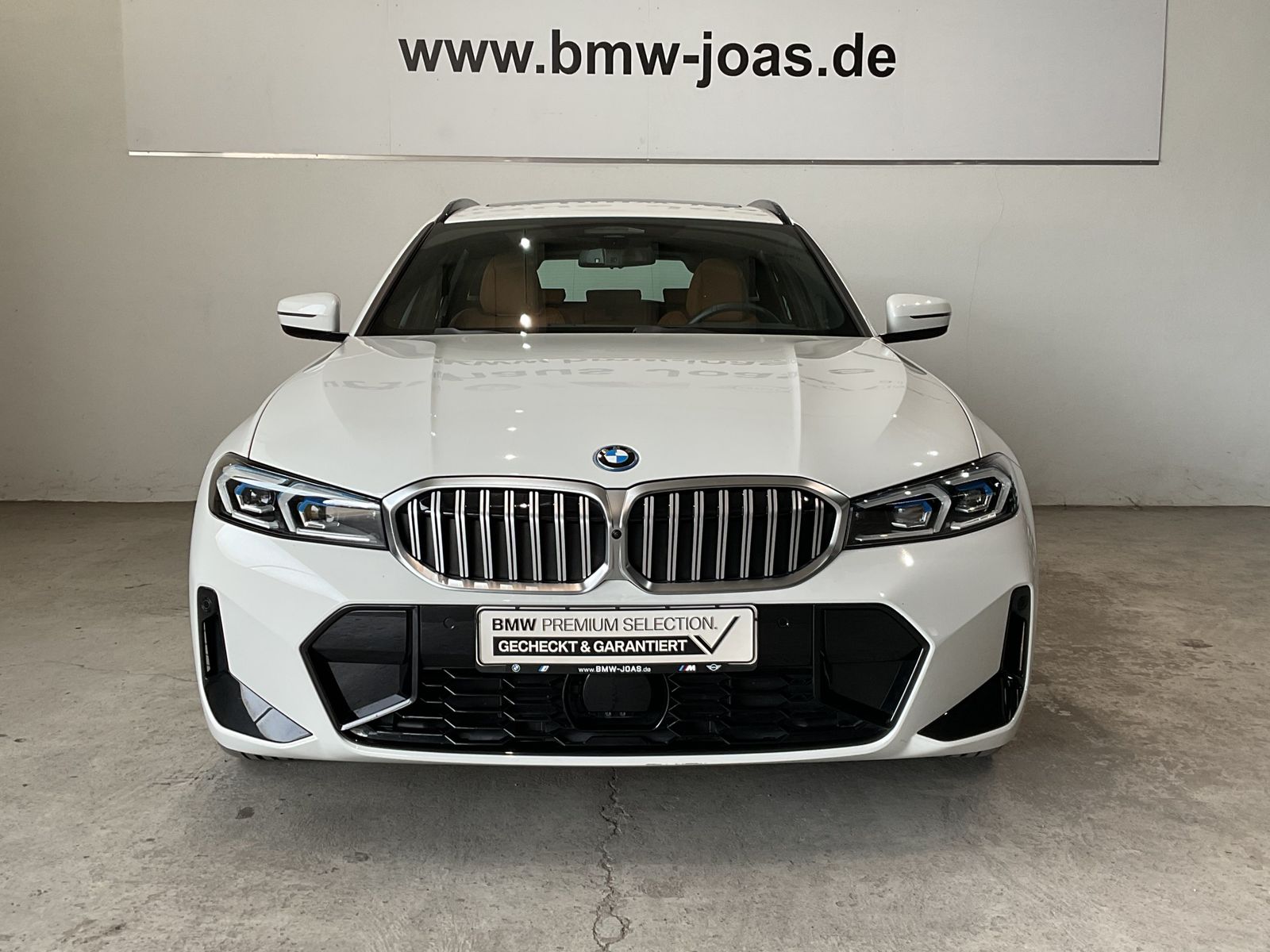 BMW 330 - Bild 2