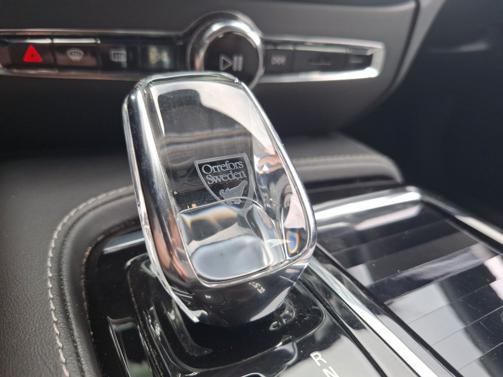 Fahrzeugabbildung Volvo V60 Kombi Inscription Recharge Plug-In Hybrid AW