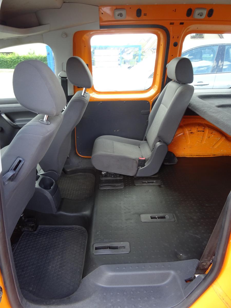 Volkswagen Caddy 2015 — photo 8