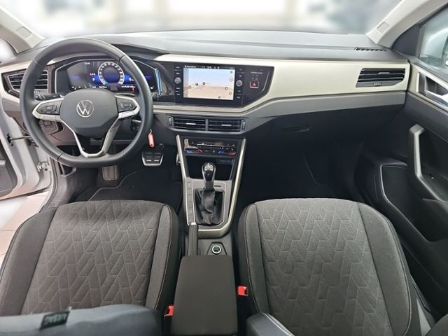 Fahrzeugabbildung Volkswagen Polo 1.0 TSI 7-Gang DSG Move NAVI AHK RFK ACC LM