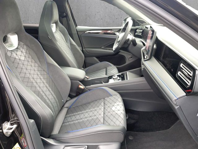 Tiguan R-Line 2.0 TDI 4Motion Bluetooth Navi LED