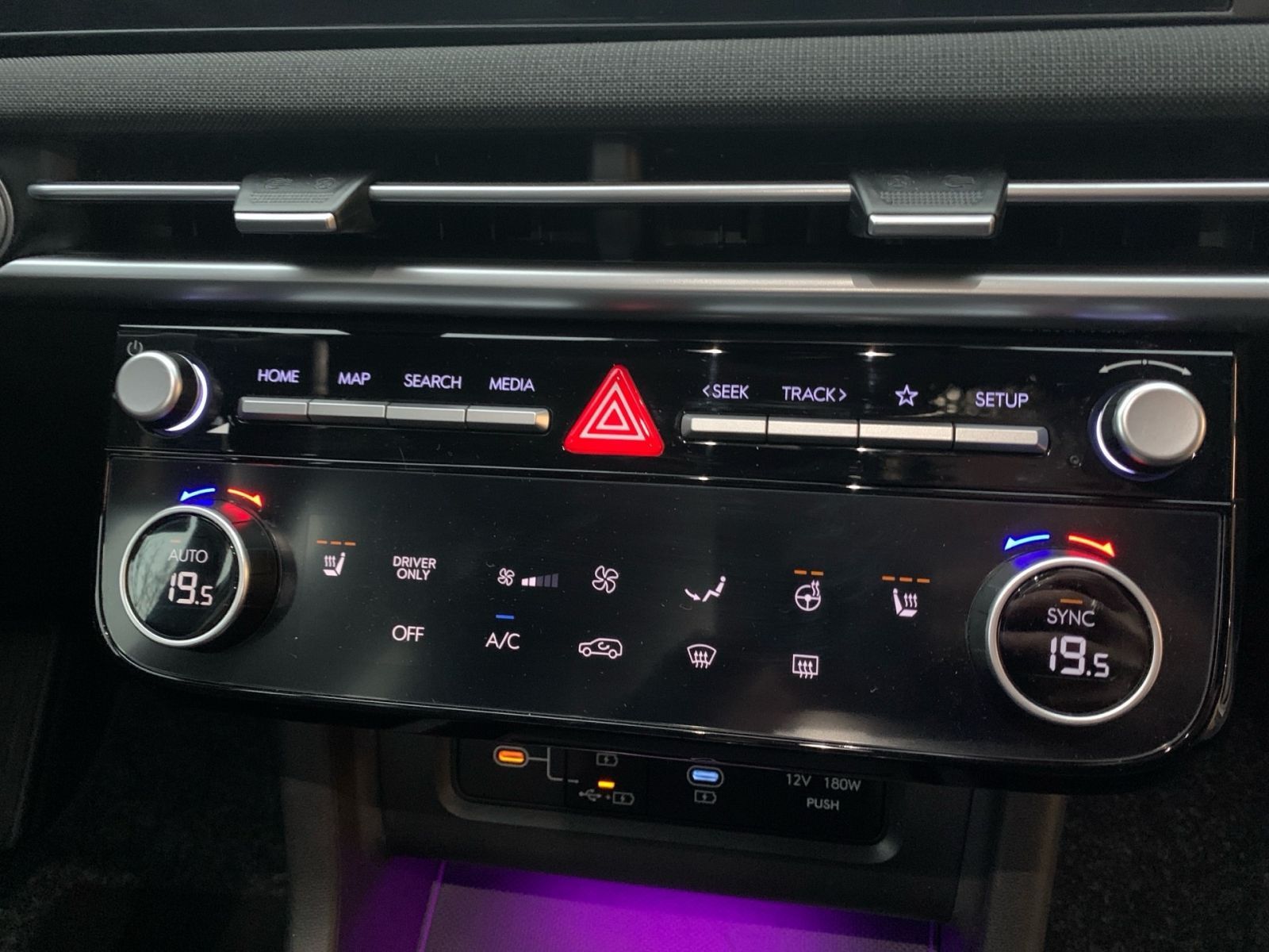 Fahrzeugabbildung Hyundai TUCSON 1.6 T-GDI Trend Hybrid LED Paket