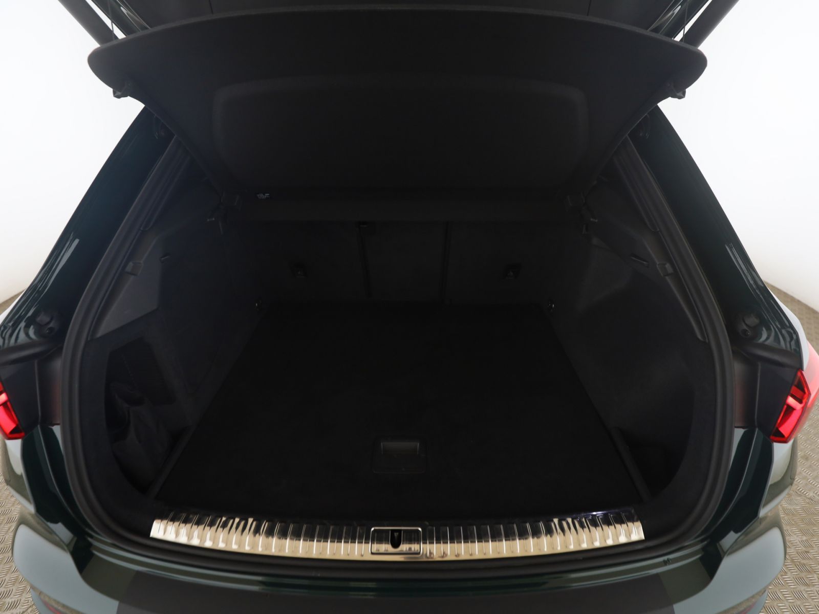 Audi Q3 45 TFSIe S line HYBRID+AHK+Matrix+PDC+SitzH+M foto 10