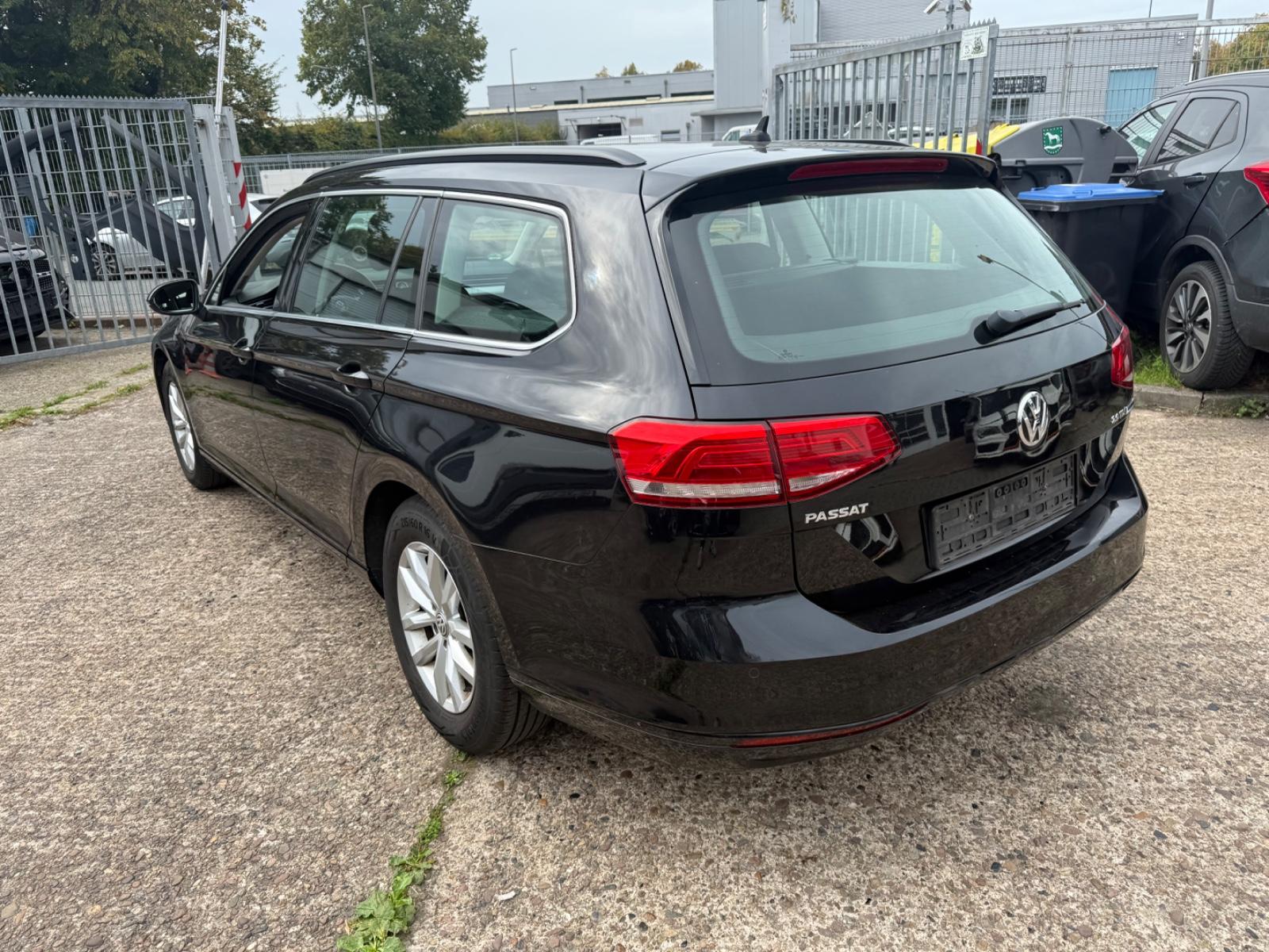 Volkswagen Passat 2015 — interior