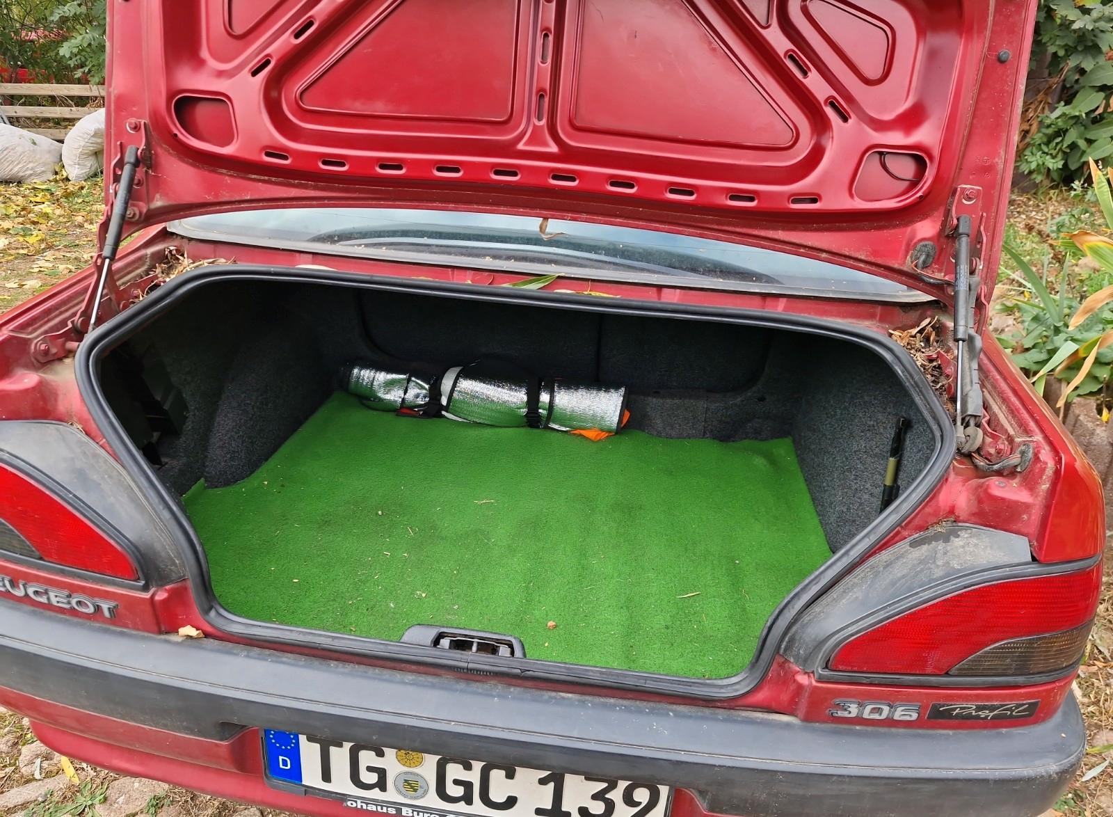 Peugeot 306