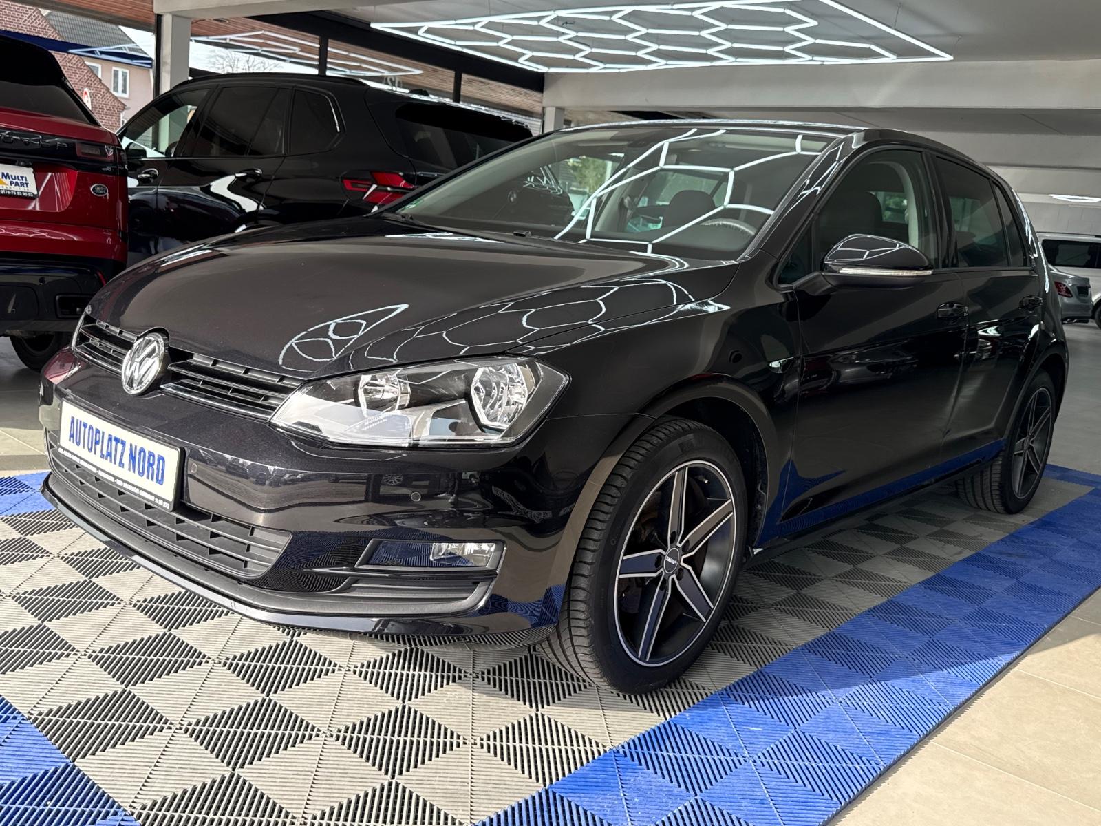 Volkswagen Golf VII Lim. Comfortline7 Autom/ 2 HD.