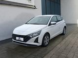 Hyundai i20 FL 1.2 5-MT Select -Funktionspaket-NAVI-KAME - Hyundai i20 mit Benzin-Antrieb