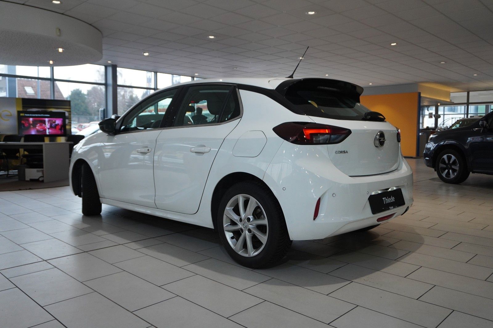 Fahrzeugabbildung Opel Corsa F 1.2T ELEGANCE NAVI/LED/KAMERA/VIRT/SPORT