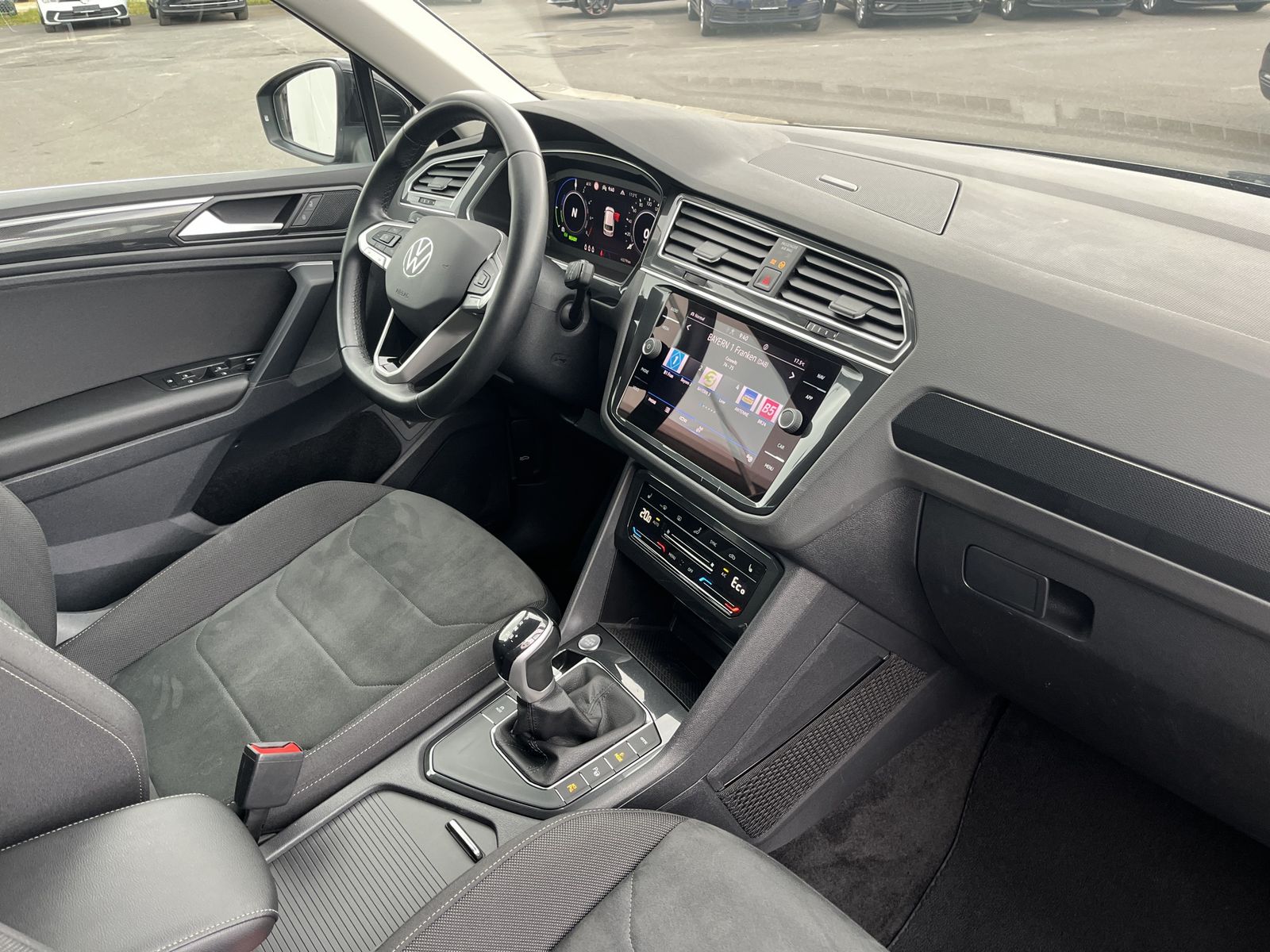 Volkswagen Tiguan 1.4 TSI e-Hybrid Elegance 156€ m.20% Anz. foto 14