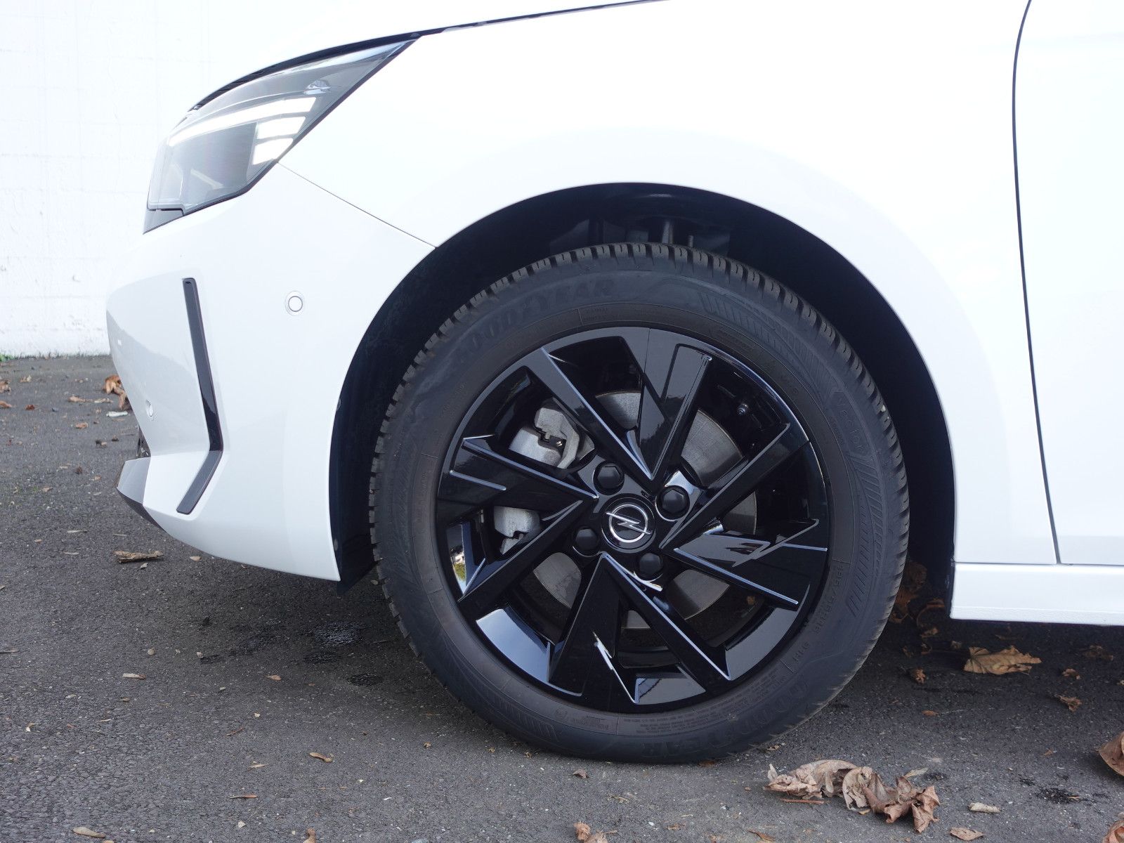 Fahrzeugabbildung Opel Corsa GS 1.2T AUTOMATIK,Navi,Kamera,Sitzhzg,Allw