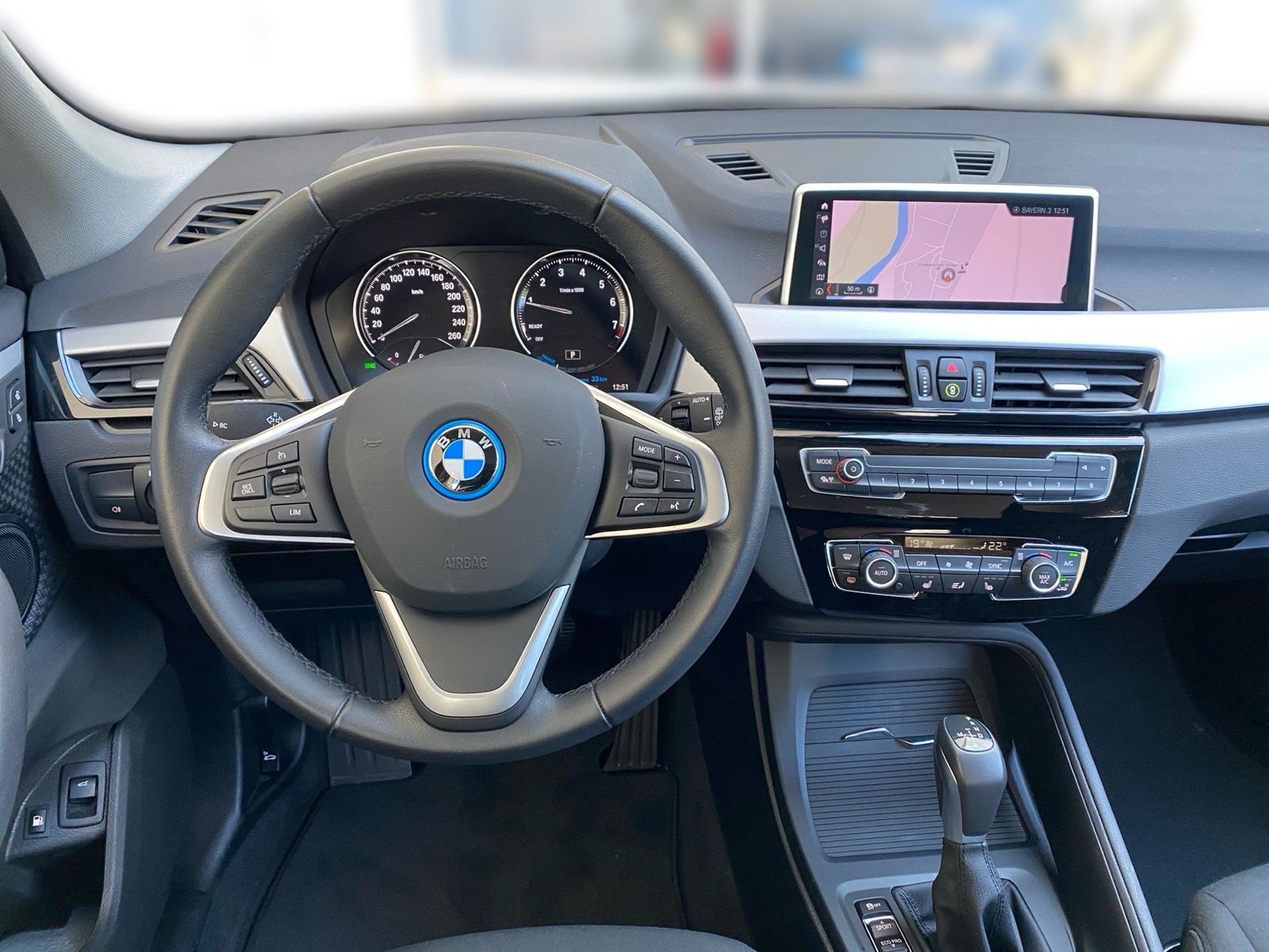 BMW X1 xDrive25e Advantage Navi DAB PA el.Heck foto 3