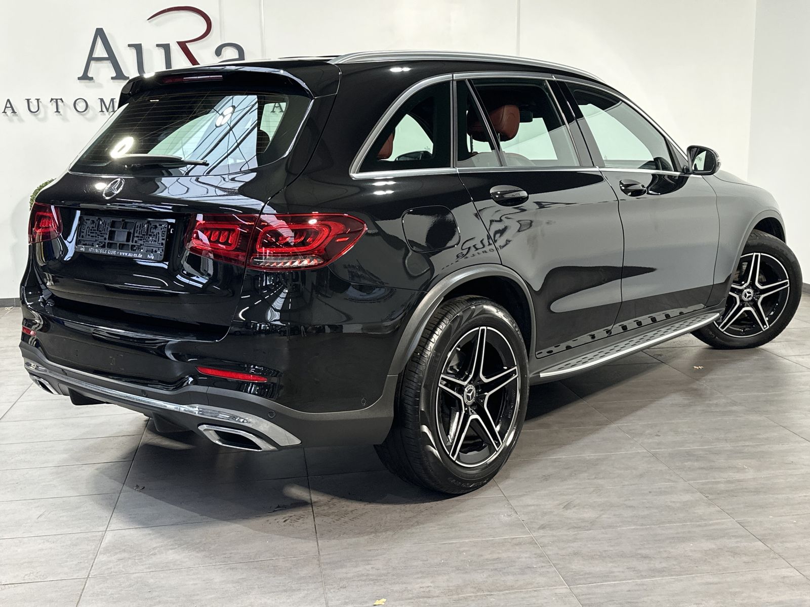 Fahrzeugabbildung Mercedes-Benz GLC 200d 4Matic AMG-Line NAV+LED+AHK+19ZO+KAMERA