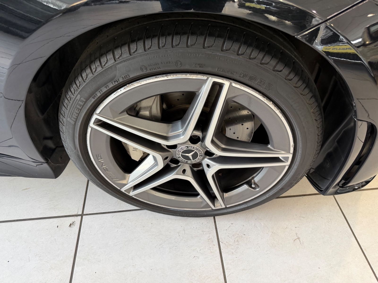 Fahrzeugabbildung Mercedes-Benz CLS 350 4Matic*AMG-Line*1.Hd