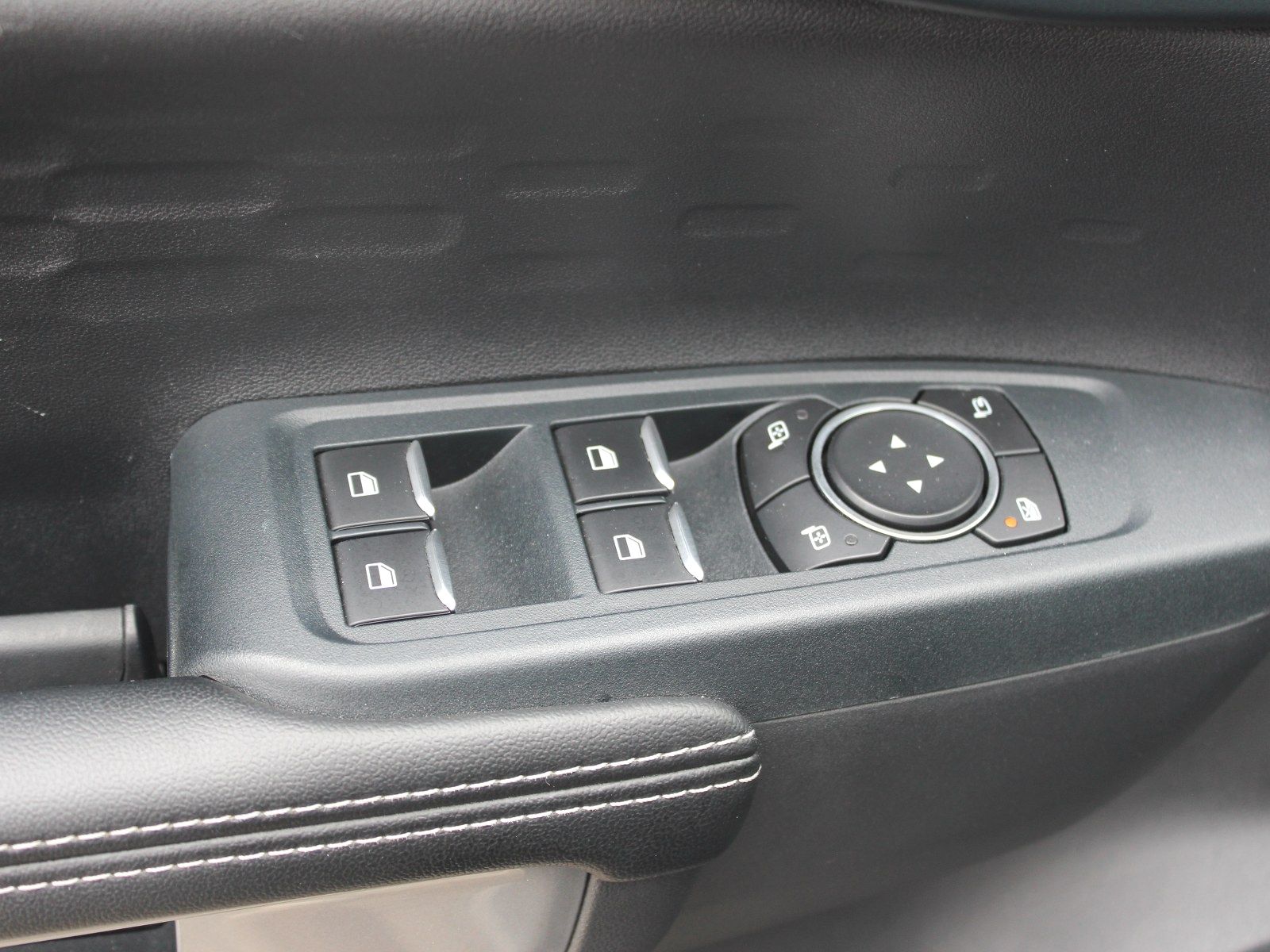 Fahrzeugabbildung Ford Ranger Limited 4x4 Doppelkabine 2,0 EcoBlue