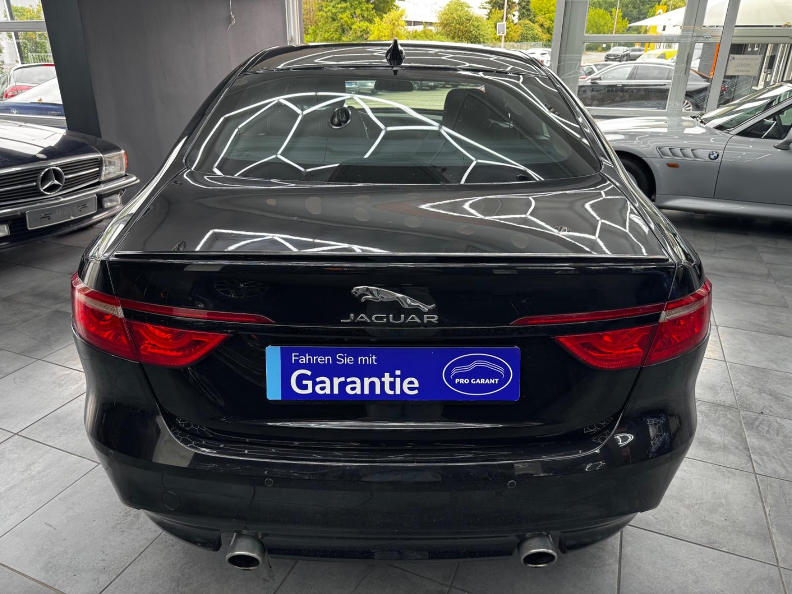 Jaguar XF S 3.0 V6 Compresseur 381 ch BVA / Meridian / Cuir / Caméra de recul / Jantes 20"