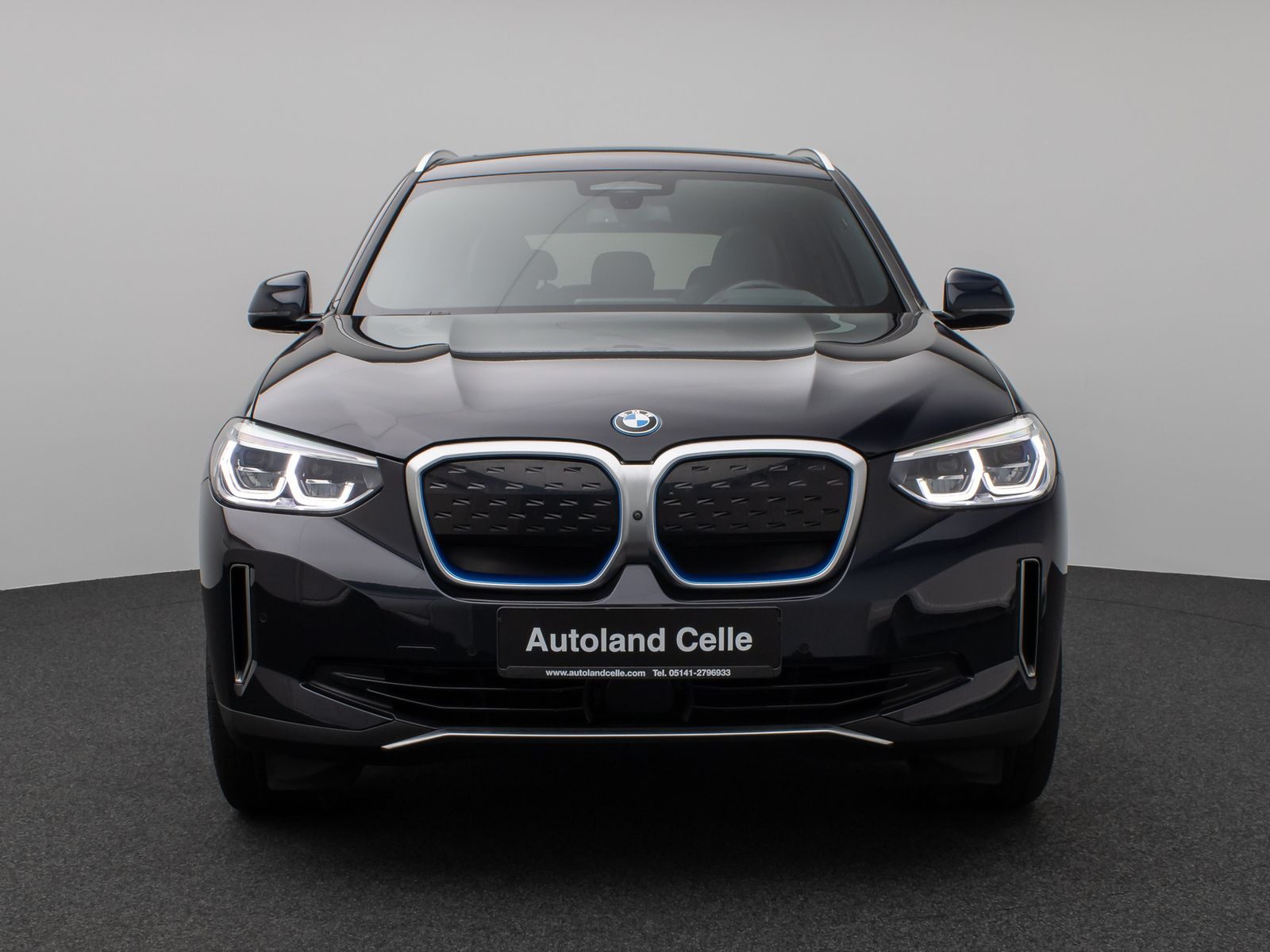 Fahrzeugabbildung BMW iX3 Impressive Panorama 360°HUD DAB H/K Komfort