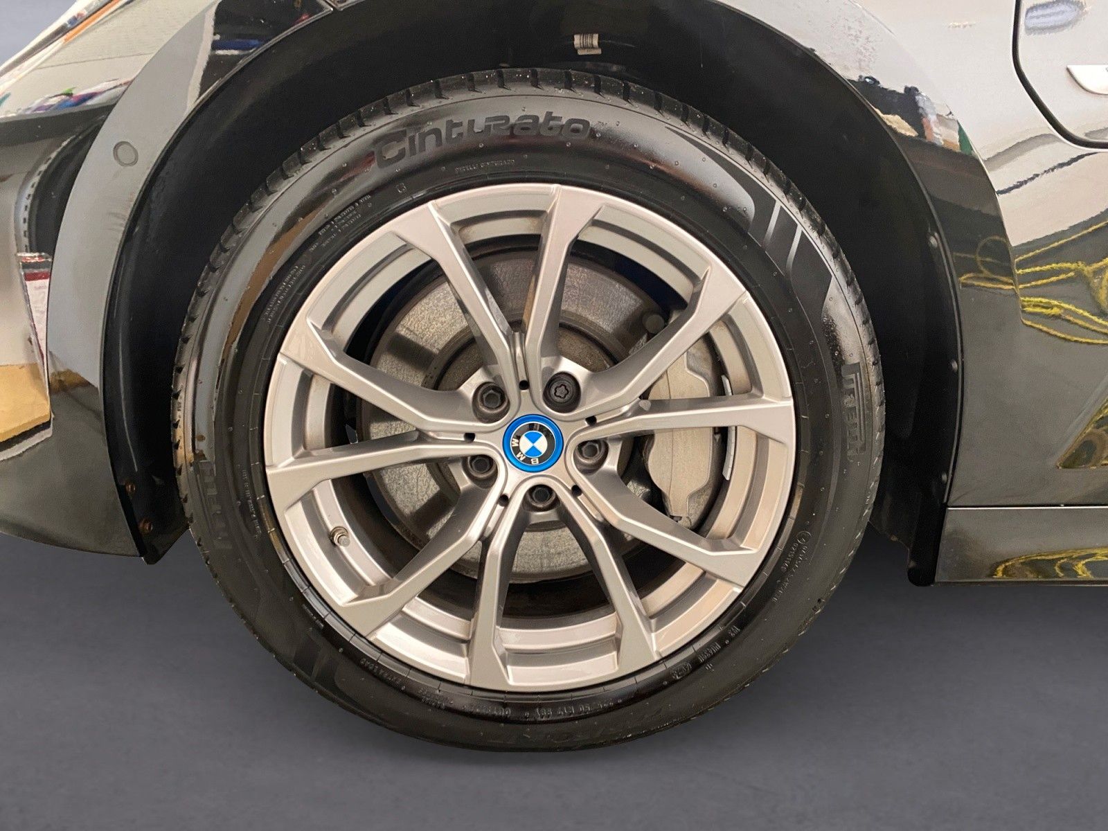 BMW 330e Touring xDrive Sport Line, HUD, PANO, LASER imagem 3
