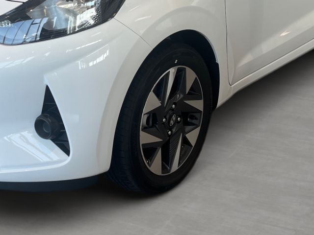 Fahrzeugabbildung Hyundai i10 Trend 1.0 A/T (MY25) Komfortpaket Navi Klima