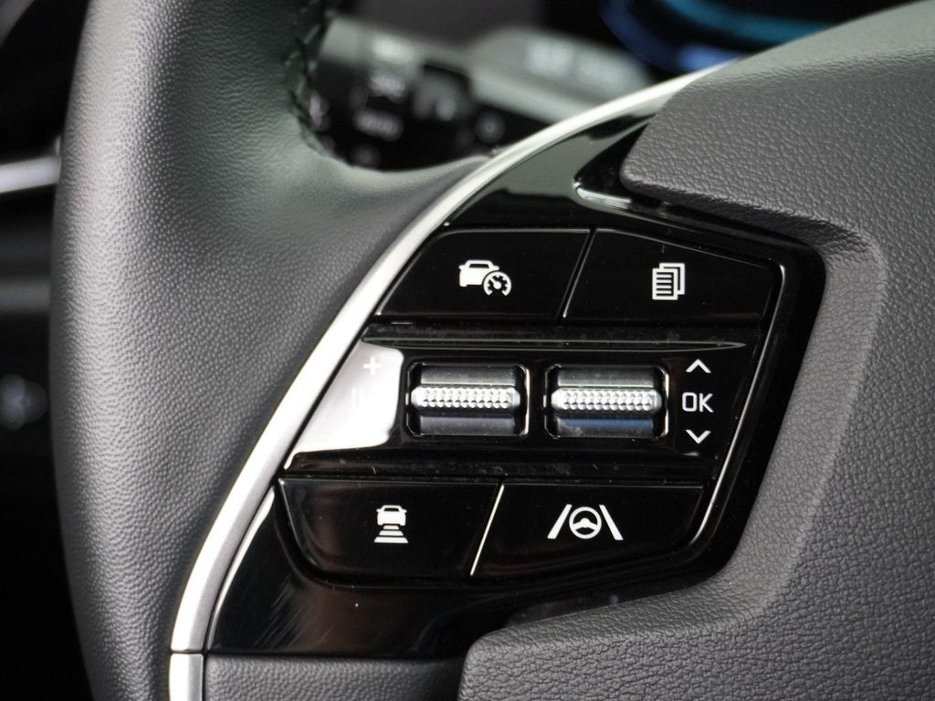 Kia Niro 1.6 GDi PHEV AHK | kamera | Apple Carplay