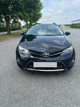 Toyota Auris Touring Sports Touring Sports 2,0-l-D-... - Toyota Auris Touring Sports mit Diesel-Antrieb