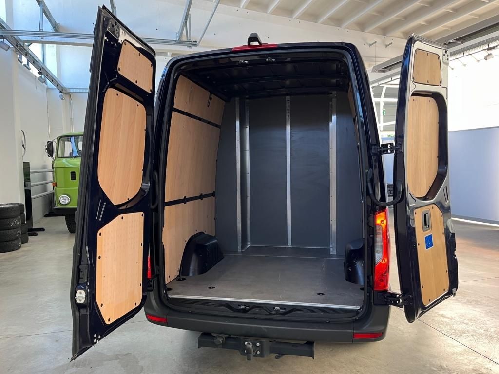 Fahrzeugabbildung Mercedes-Benz Sprinter 317 Mixto L2H2 RWD 5 Sitze RFK 3,5t AHK