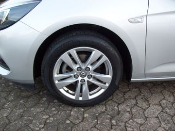 Bild 18 Opel Astra K ST 1.2 Edition+ PDC SHZ LHZ Navigation