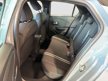 Fotografie 13 des Opel Corsa GS 1.2 MHEV eDCT Allwetter Sitzh. CarPlay