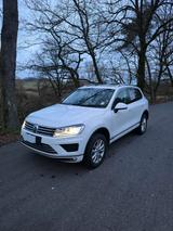 Volkswagen Vw Touareg 3.0 TDI V6 - gebrauchte VW Touareg aus dem Jahr 2014
