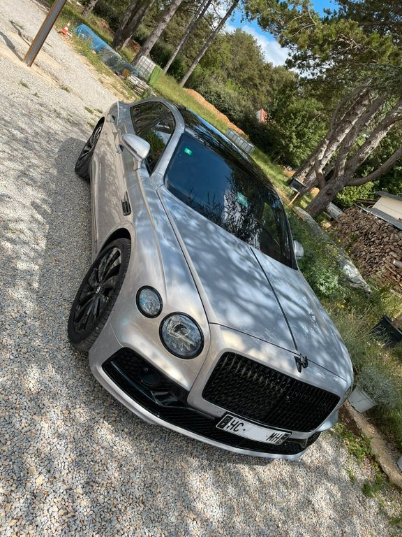 Image of Bentley Flying Spur