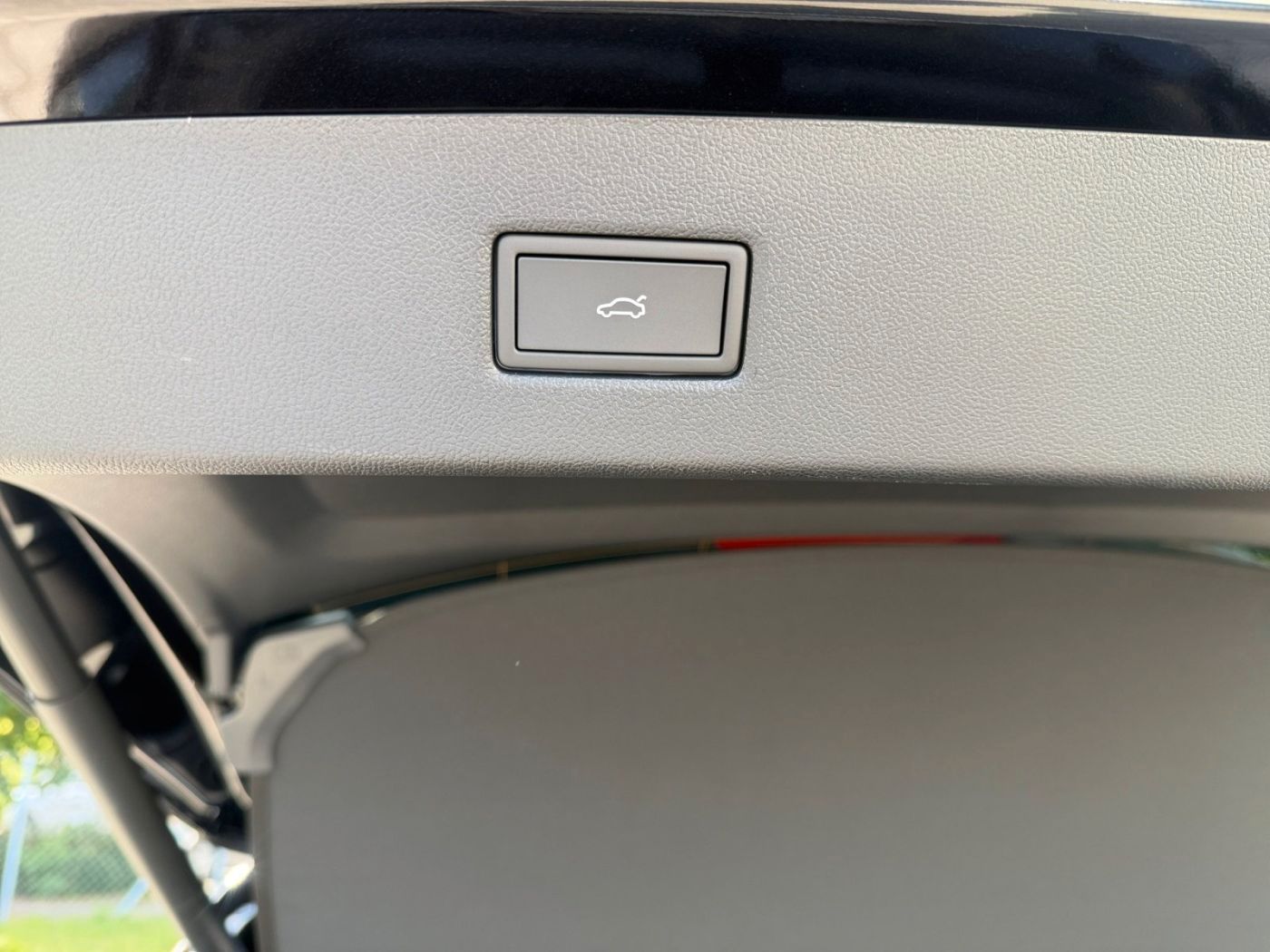 Ford Explorer - Bild 25