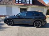 Volkswagen Touareg 3.0 TDI 210kW Black Style R-Line/Nachts. - Volkswagen Touareg: Firmenfahrzeug