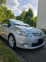 Toyota TOYOTA  AURIS 1,6  2010 BJ AUTOMATIK BENZIN - Toyota: Bj