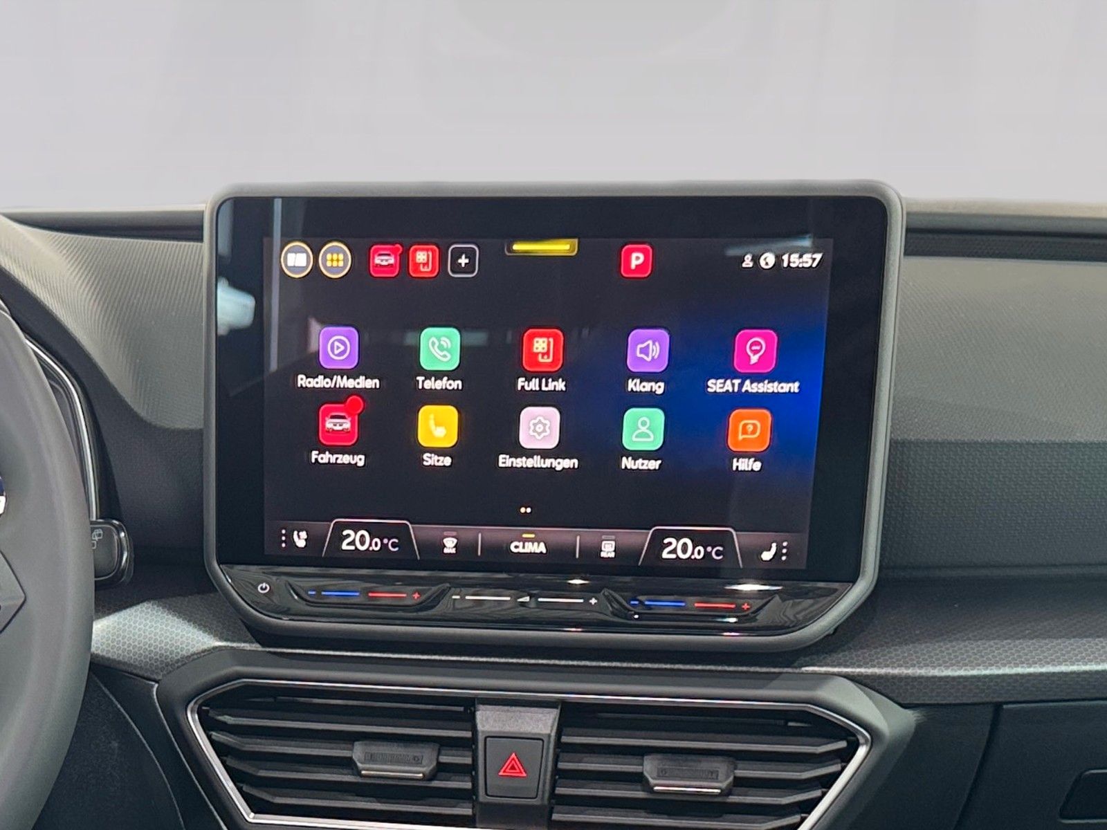 Fahrzeugabbildung SEAT Leon Sportstourer 1.5 eTSI 110 kW Style
