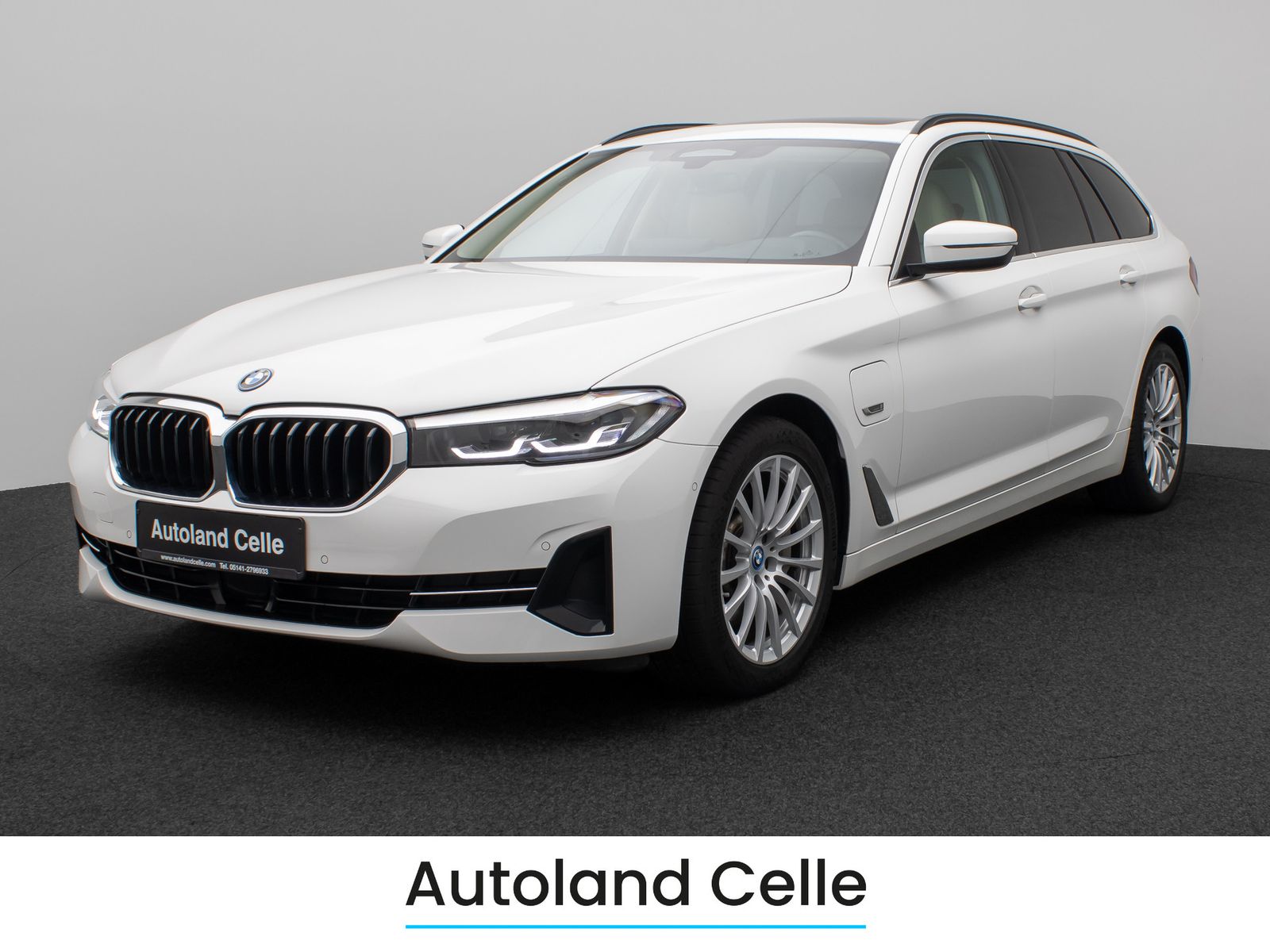 Fahrzeugabbildung BMW 530e Panorama Kamera DAB HiFi 4xKlima Leder 18Zl
