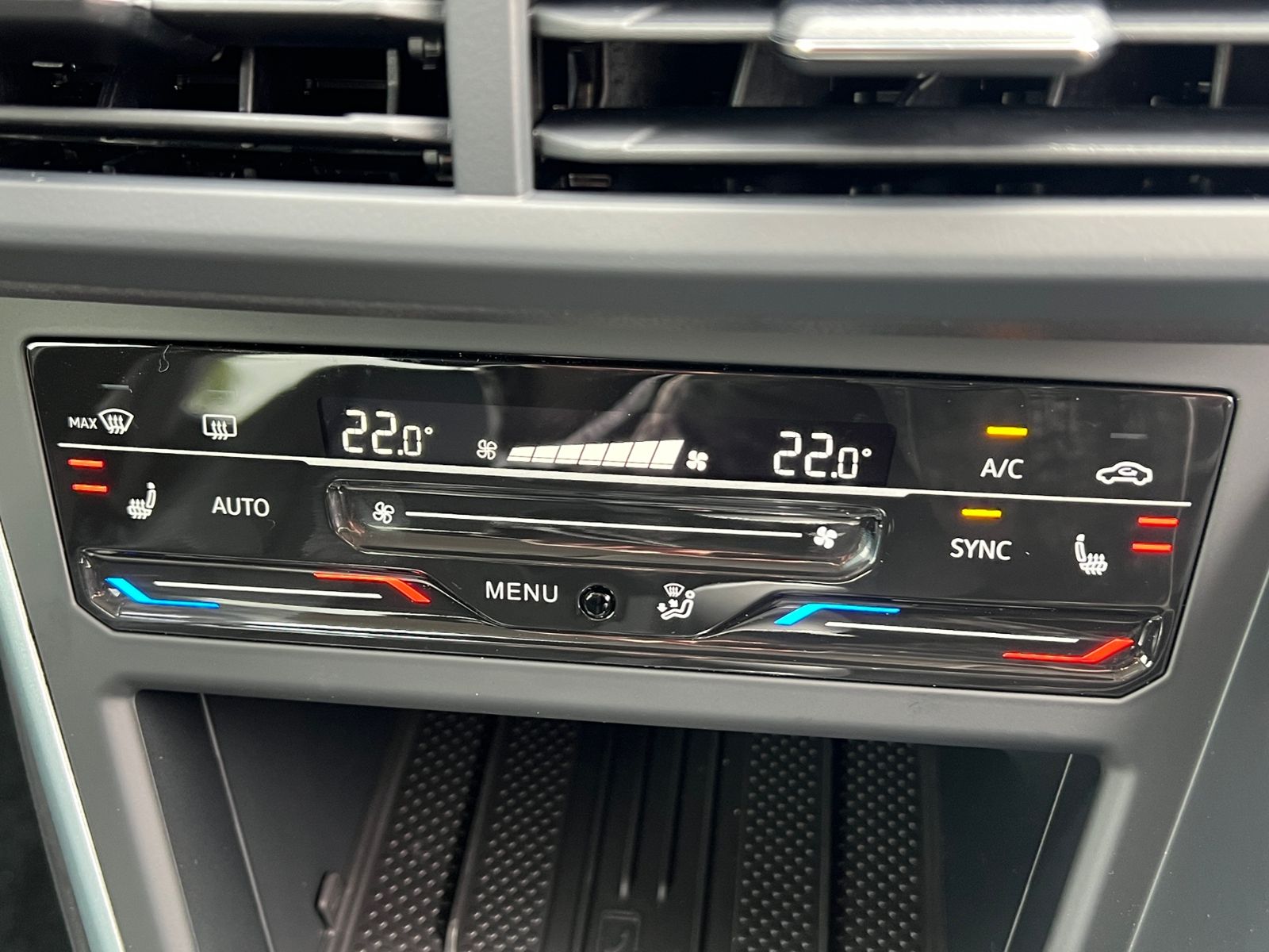 Fahrzeugabbildung Volkswagen Polo GOAL 1.0 TSI * LED, App-Connect, 16"-LM*