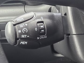 Bild 17 Citroën C3 PureTech 1.2 Shine Automatik/LED/Regen+Licht