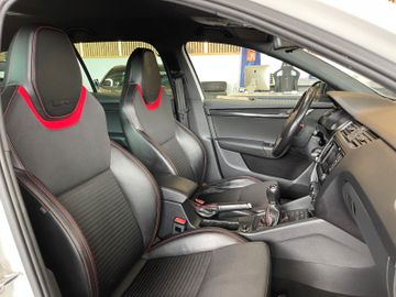 Skoda Octavia Combi RS *2.Hd*Xenon*Navi*