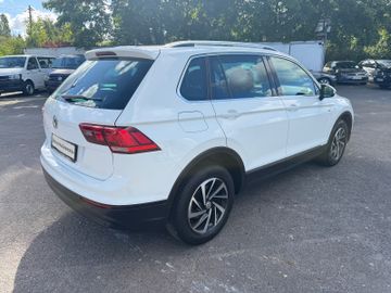 Volkswagen Tiguan - 8