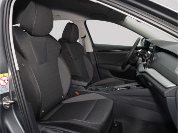 Skoda Octavia Combi Selection 2.0 TDI DSG AHK Kamera L